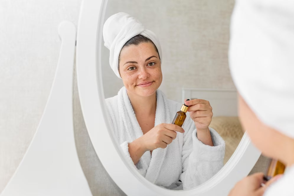 What Is Anti-Aging Face Serum? How To Apply & Benefits